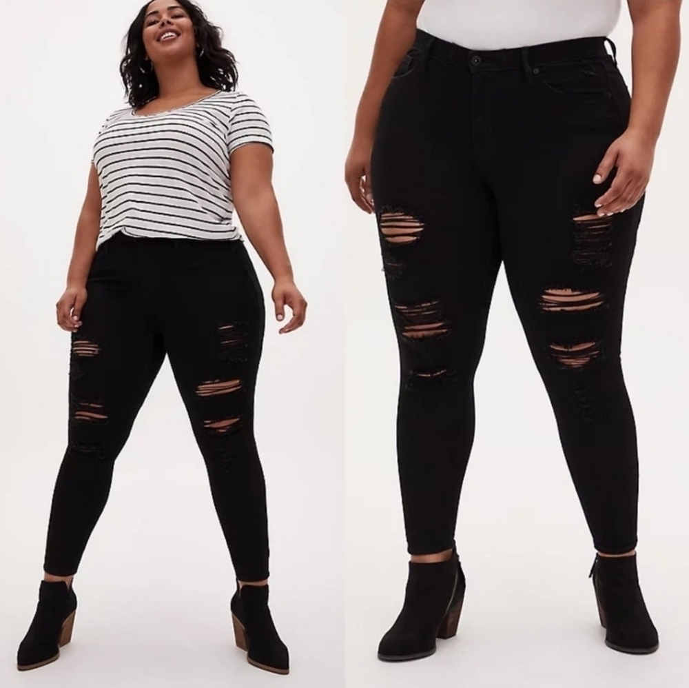 NWT Torrid Sky High Skinny Jean Black Sz 20R Distressed
